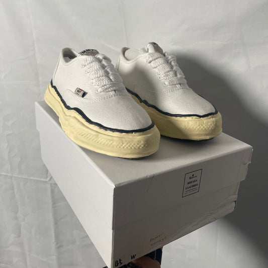 Maison Mihara White Van Sneakers Sz. 45