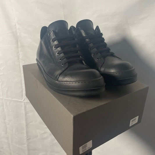 Rick Owens Blk Low Top Sz. 46