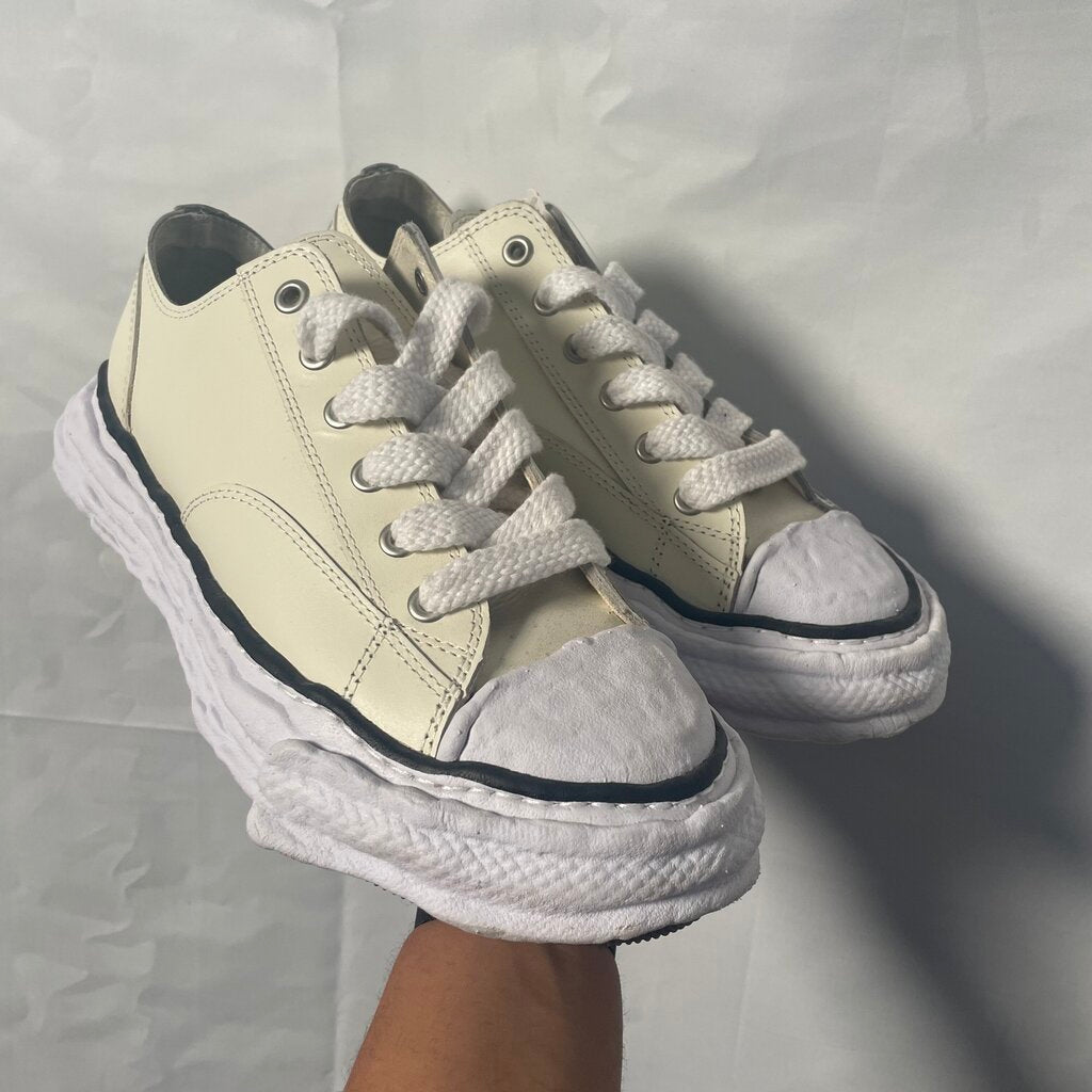 Maison Mihara Peterson Sz. 44