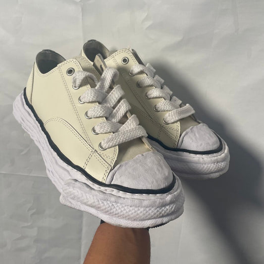 Maison Mihara Peterson Sz. 44