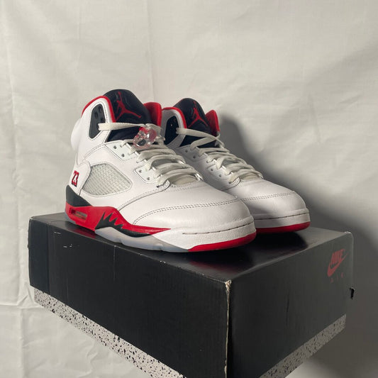 Jordan 5 Fire red Sz. 9