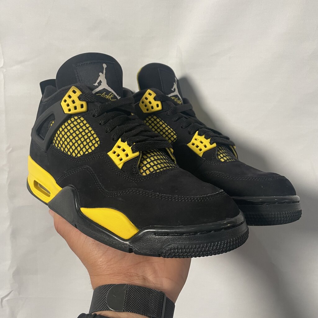 Jordan 4 Thunder Sz. 9 NB