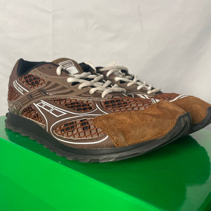 Brown Bottega Orbits Sz. 43