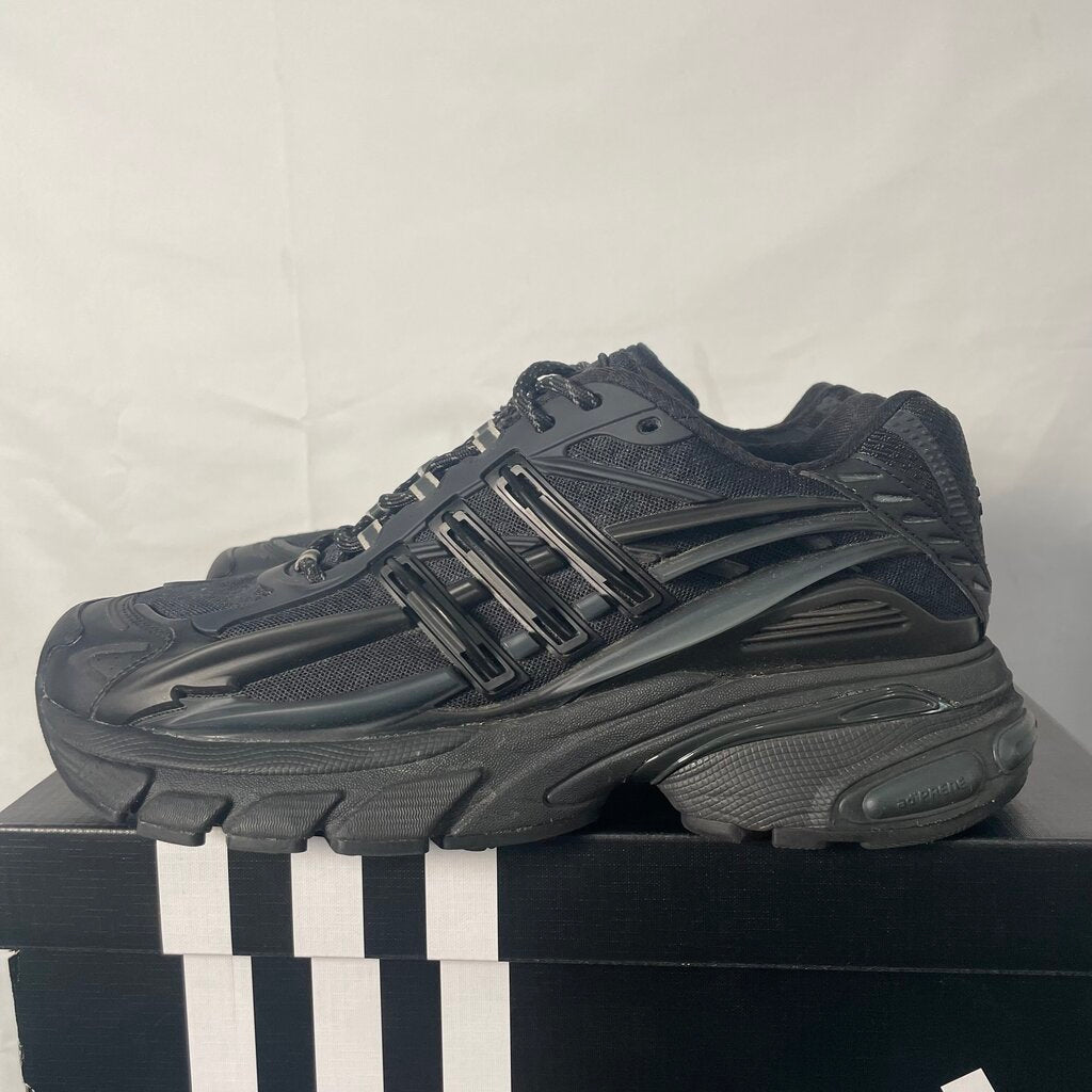 Black Adidas Jellyfish Sz. 11