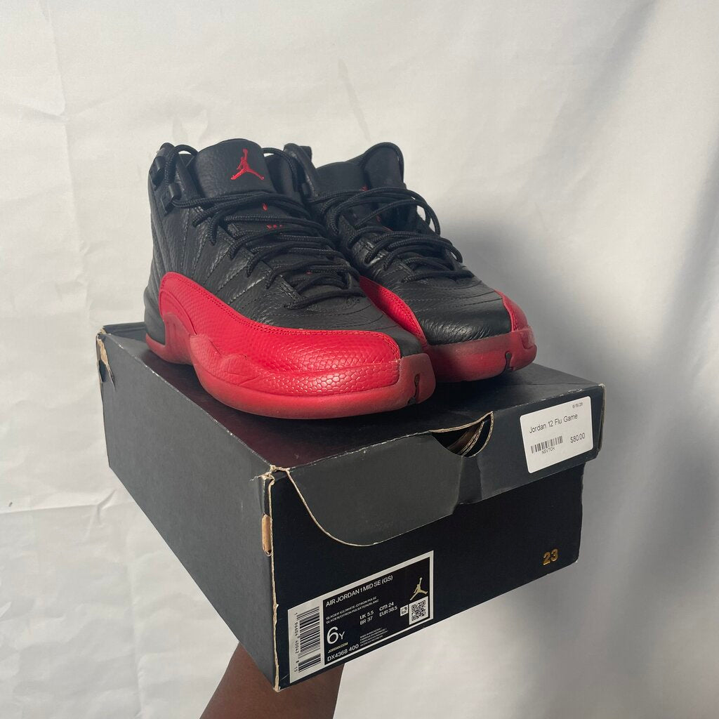 Jordan 12 Flu Game Sz. 6