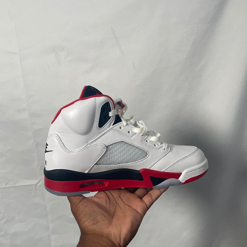 Jordan 5 Fire Red Sz. 9.5