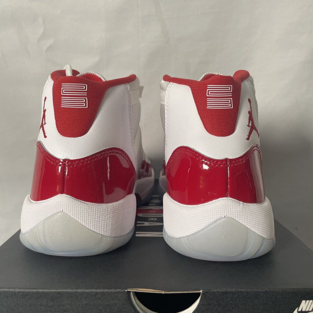 Jordan 11 Cherry Sz. 6y