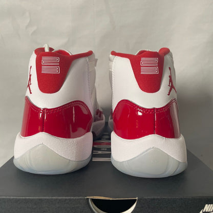 Jordan 11 Cherry Sz. 6y