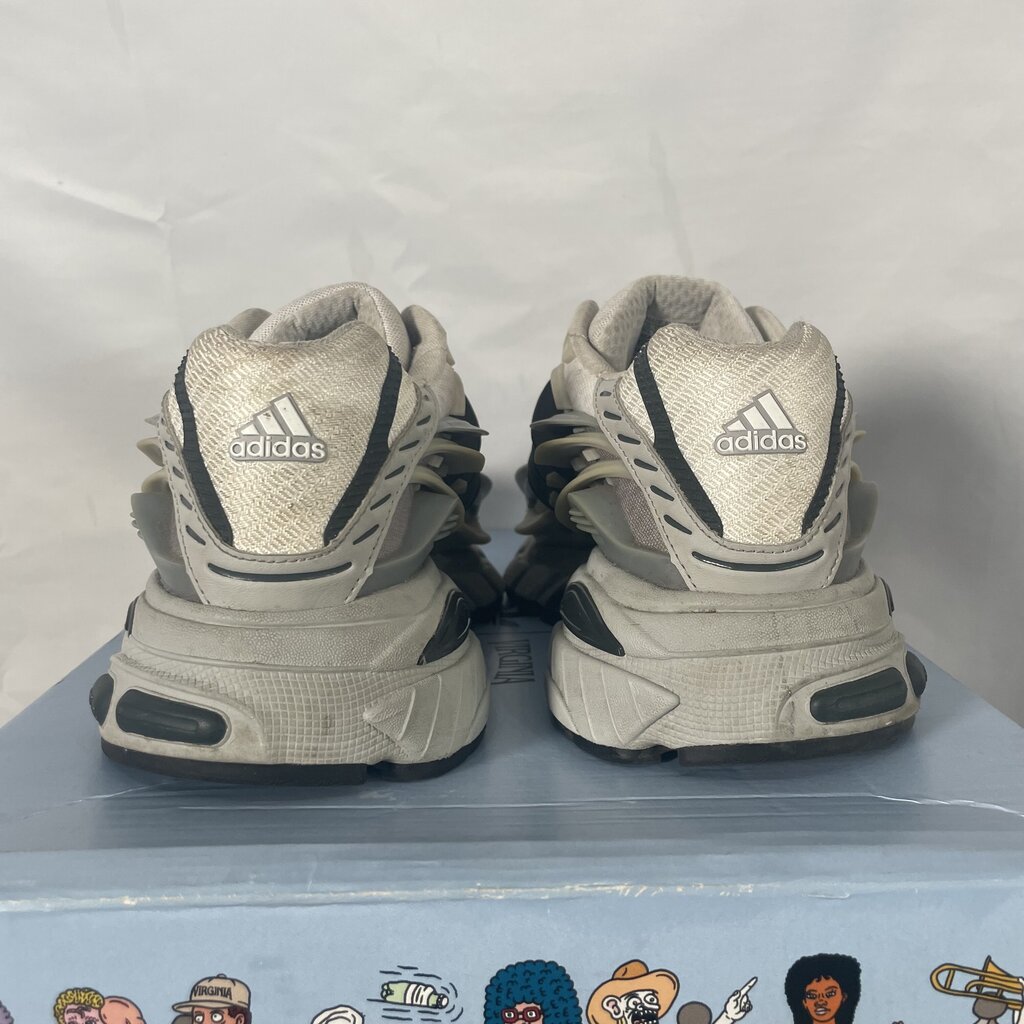 Grey Jellyfishes Sz. 10.5