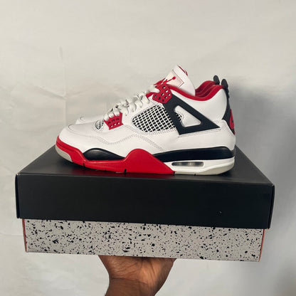 Jordan 4 Fire Red Sz. 8