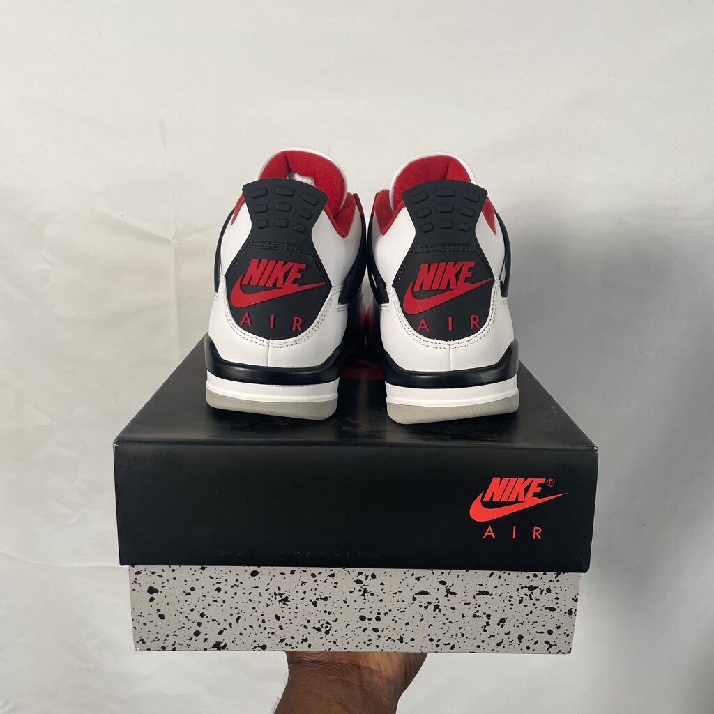 Jordan 4 Fire Red Sz. 8