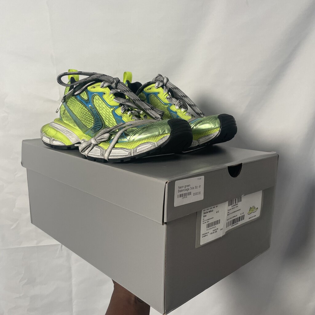 Neon green Balenciaga 3xls Sz. 41