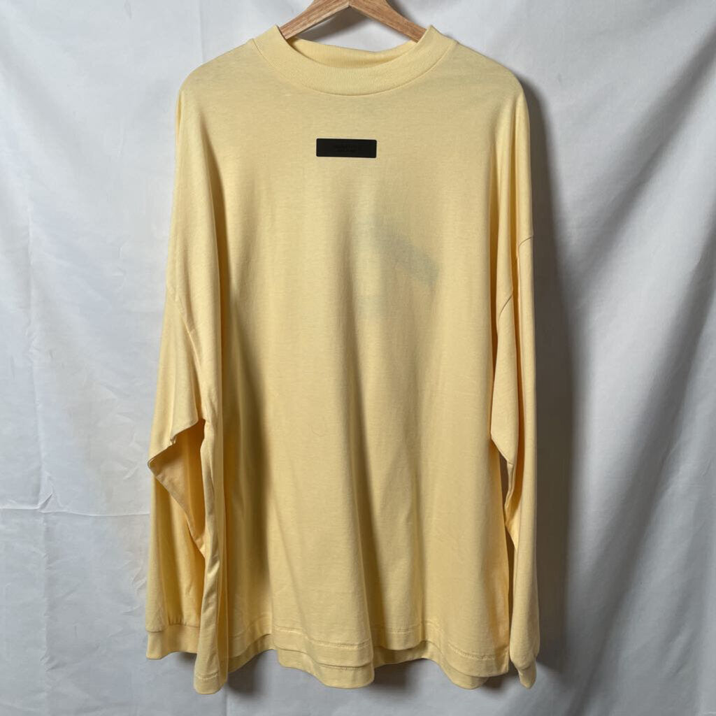 Essentials Cream L/S Sz. M