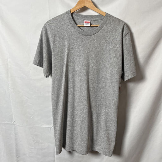 Supreme Grey Tee SZ. M