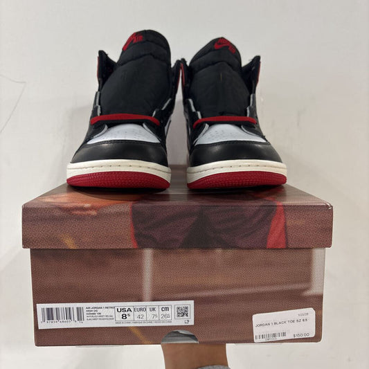 JORDAN 1 BLACK TOE SZ 8.5