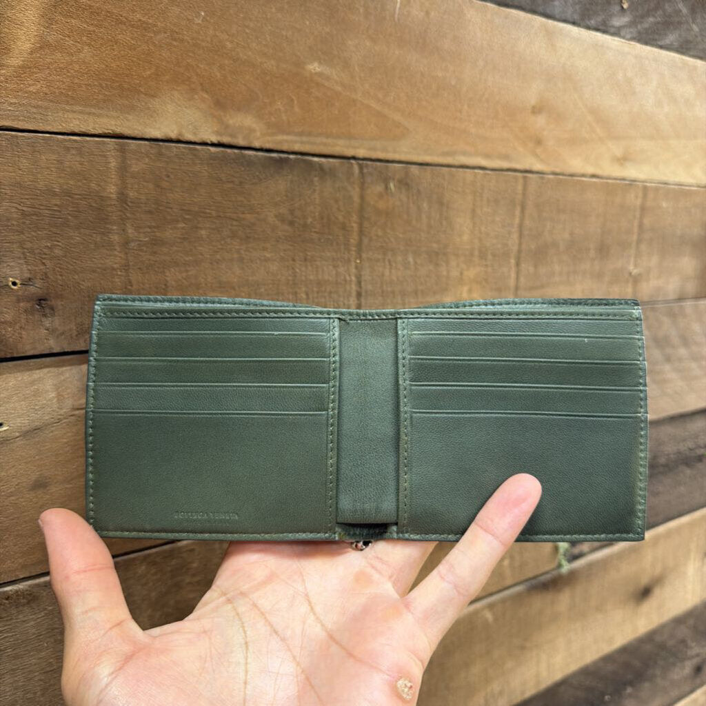 BOTTEGA VENETA WOVEN WALLET