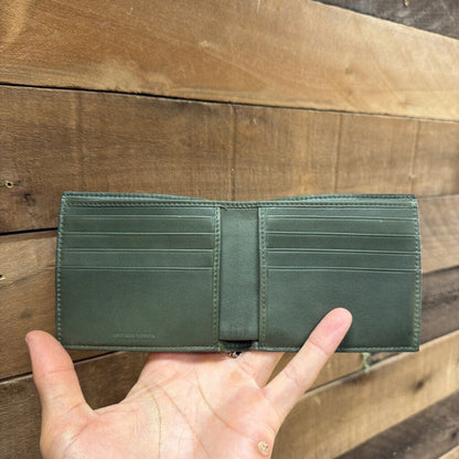 BOTTEGA VENETA WOVEN WALLET