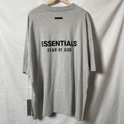 Essentials Grey Tee Sz. L
