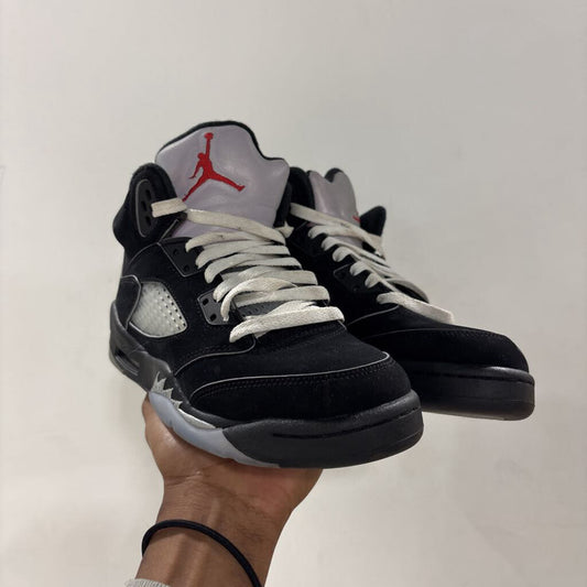 JORDAN 5 BLACK METALLICS SZ 6 (NO BOX)