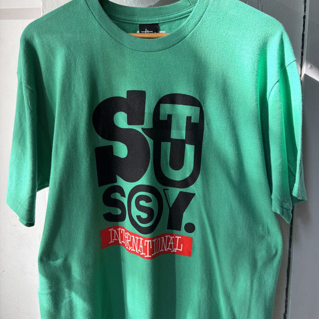 STUSSY INTERNATIONAL LOGO TEE SZ.L