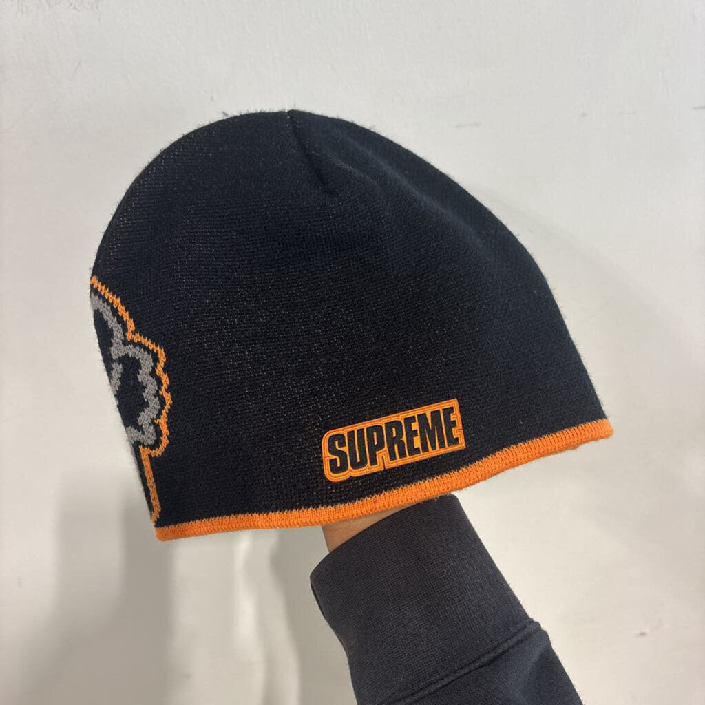 SUPREME FOX BEANIE