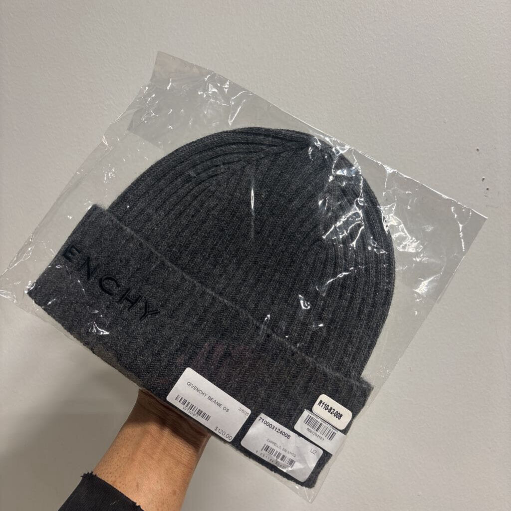 GIVENCHY BEANIE OS
