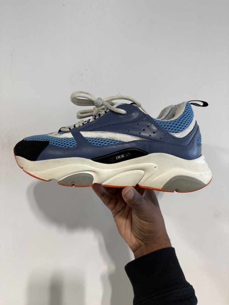 DIOR B22 SIZE 43