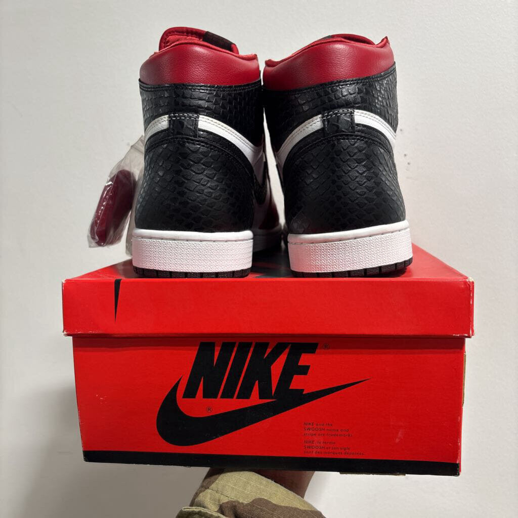 SATIN SNAKE CHICAGO SZ 12W