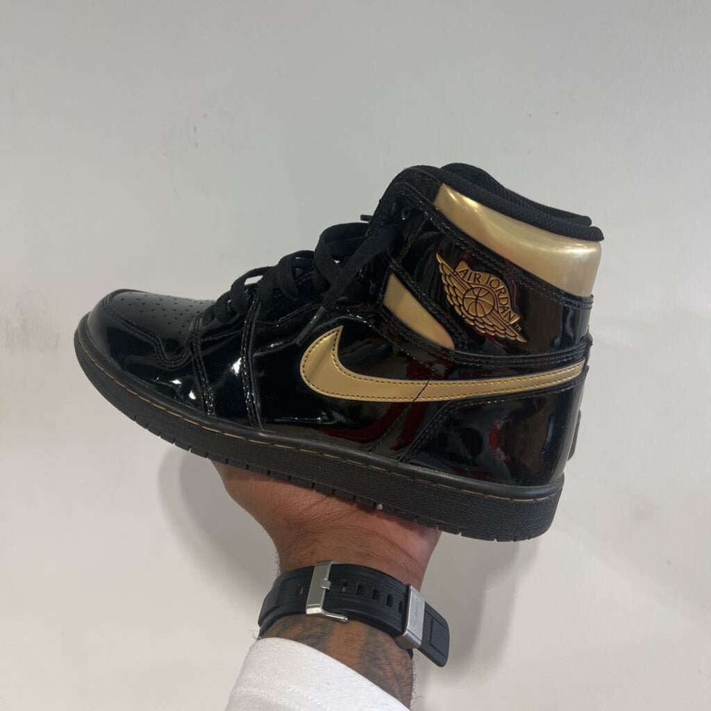 JORDAN 1 BLACK METALLIC GOLD SZ 9.5