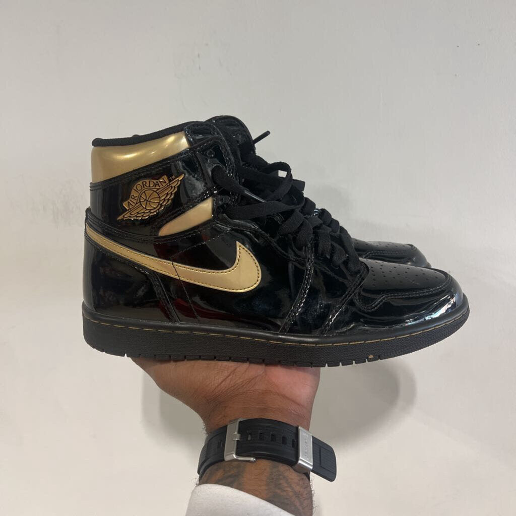 JORDAN 1 BLACK METALLIC GOLD SZ 9.5