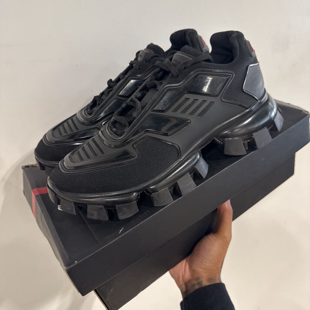 PRADA CLOUDBURST SZ 44