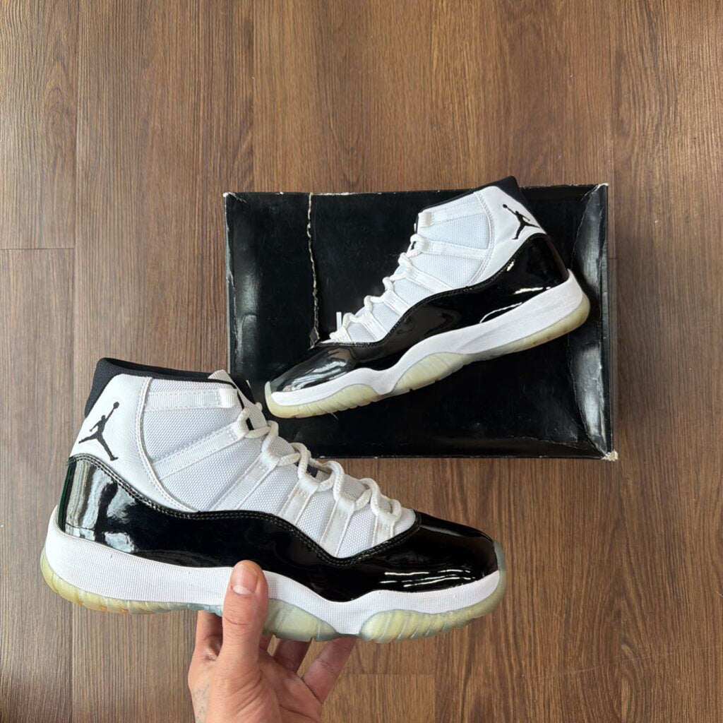 AIR JORDAN 11 " CONCORD " SZ. 9.5 ( W BOX )