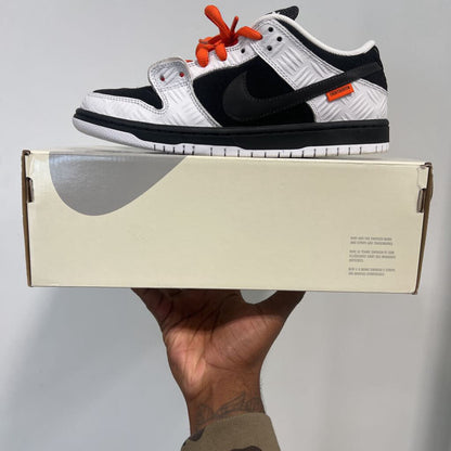 NIKE SB DUNK LOW TIGHTBOOTH SZ 8.5