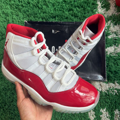 AIR JORDAN 11 " CHERRY " SZ.9.5