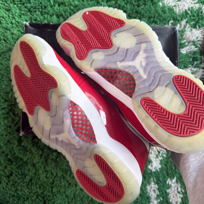 AIR JORDAN 11 " CHERRY " SZ.9.5