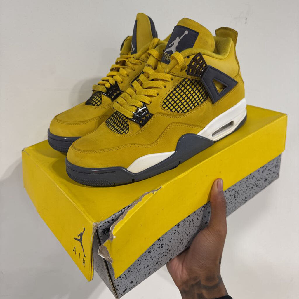 JORDAN 4 LIGHTNING SZ 9
