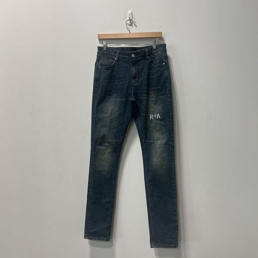 RTA BLUE JEANS SZ 32