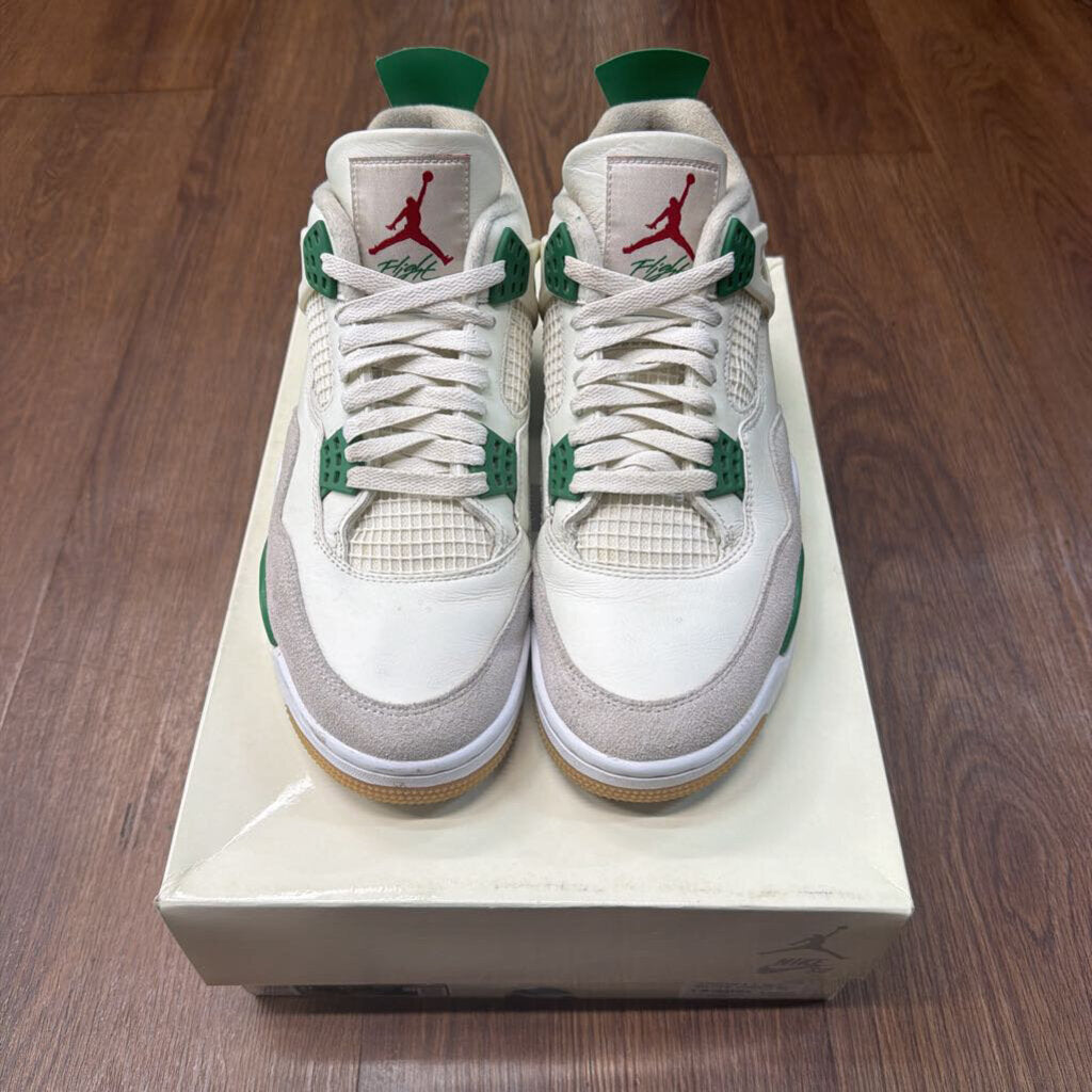 JORDAN 4 X NIKE SB PINE GREEN SZ. 9.5