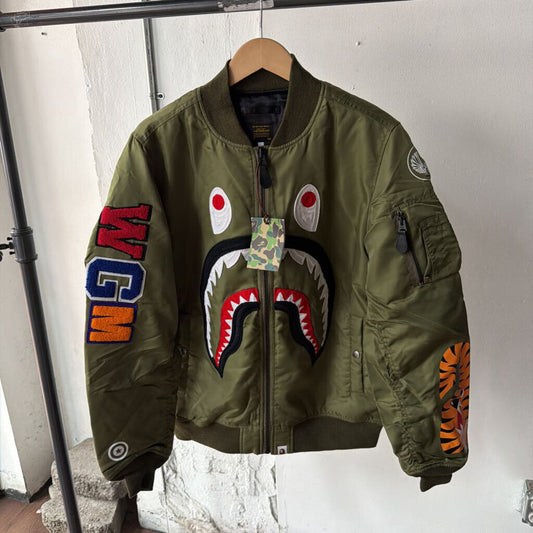 BAPE BOMBER SZ L