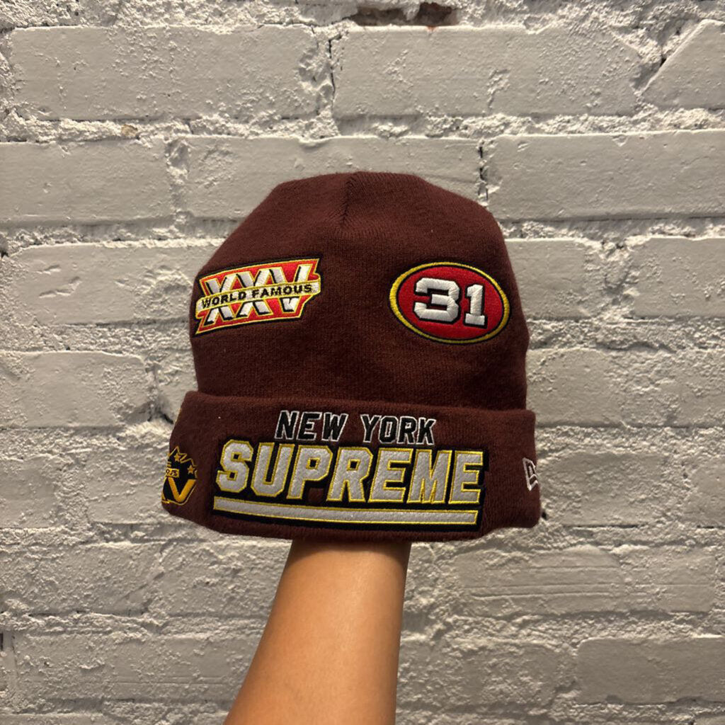 RED SUPREME BEANIE