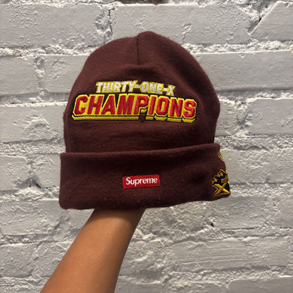 RED SUPREME BEANIE