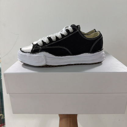 MAISON MIHARAS SZ 39