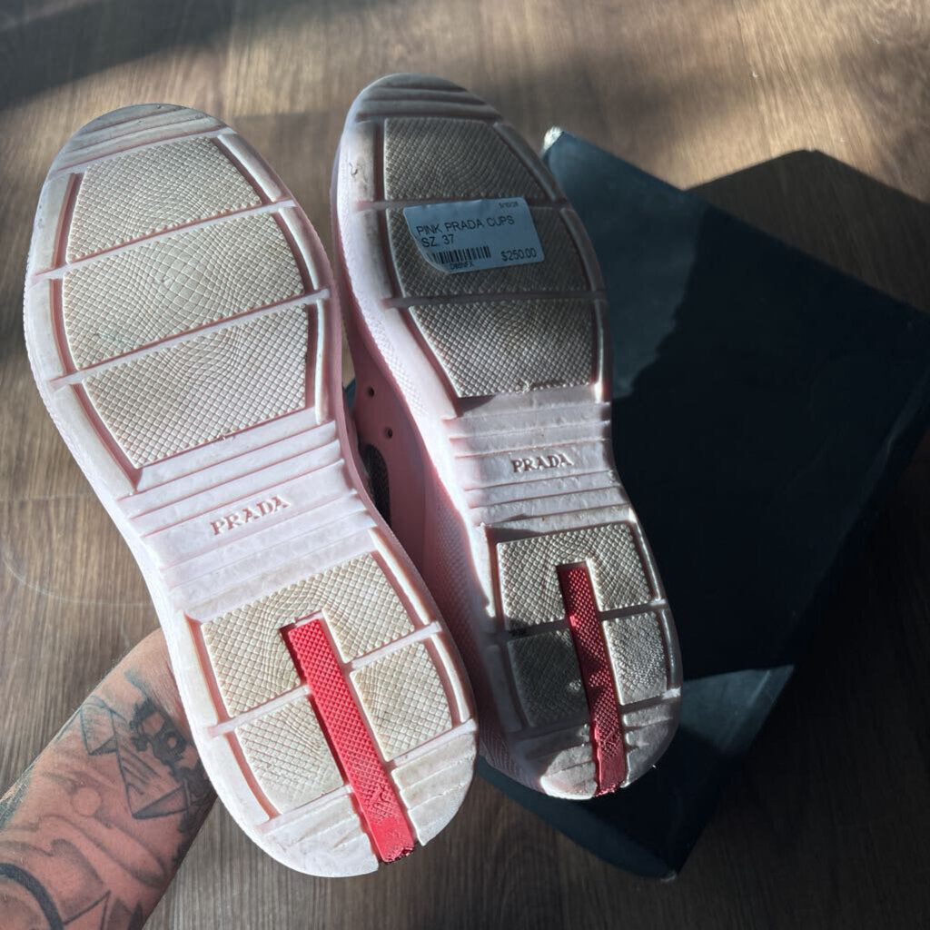 PINK PRADA CUPS SZ. 37