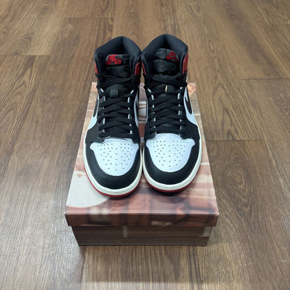 JORDAN 1 BLACK TOE SZ 9