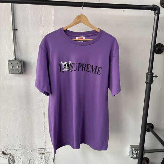 SUPREME TEE