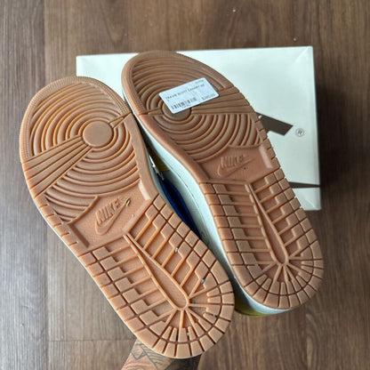 TRAVIS SCOTT CANARY SZ 7