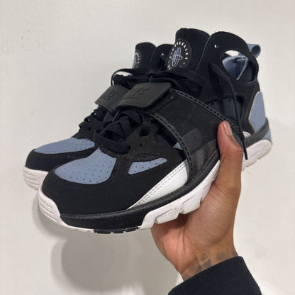 NIKE AIR TRAINER HUARACHE SZ 8.5