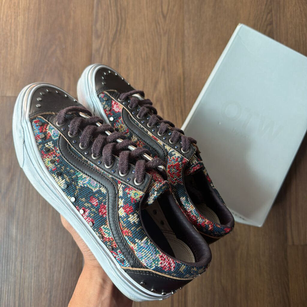 VANS OLD SKOOL 36 "VIBRAM" SZ 9 (BOX)