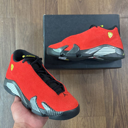 JORDAN 14 FERARRI SZ. 7