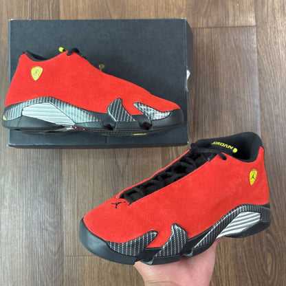 JORDAN 14 FERARRI SZ. 7